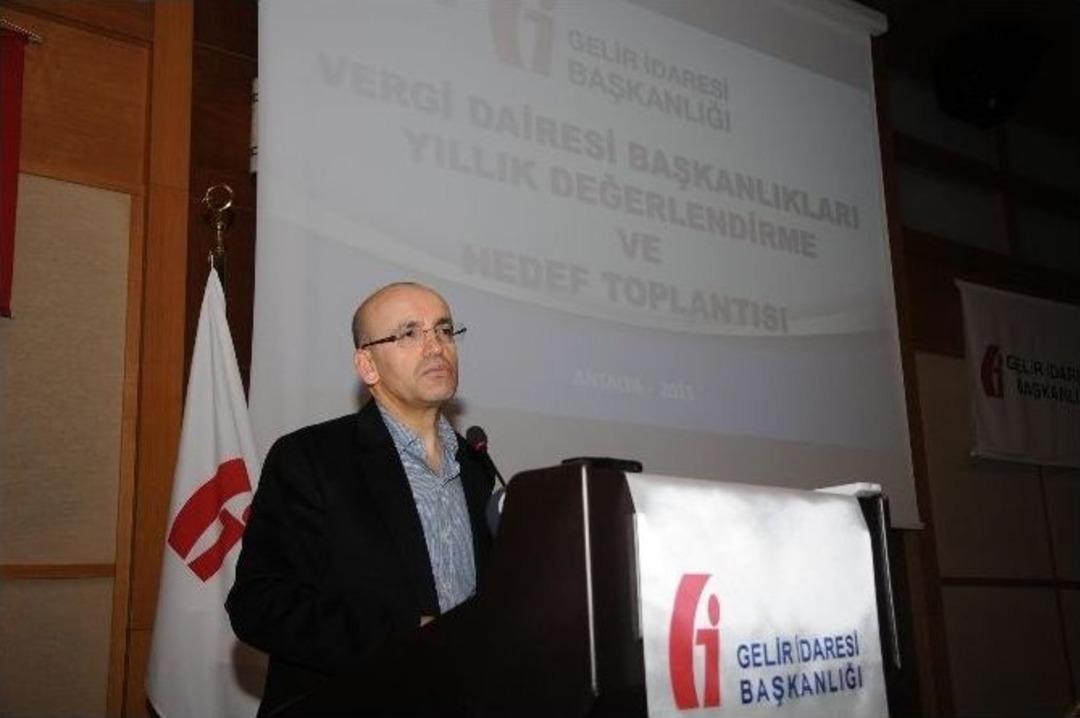 Bakan Şimşek: "y&uuml;zde 3&rsquo;l&uuml;k B&uuml;y&uuml;me İyi Performans"