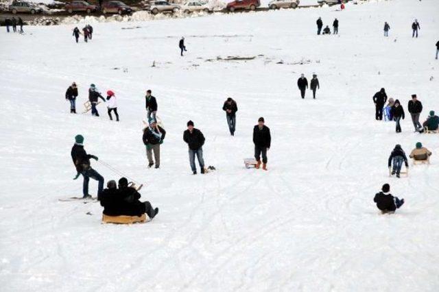 Başçiflik'de Kar Şenliği