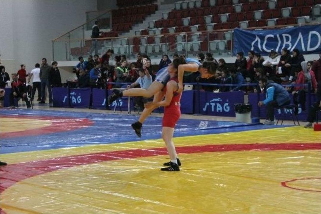 (&ouml;zel Haber) Yerlikaya: "hedefimiz Olimpiyatlarda Madalya Kazanmak"