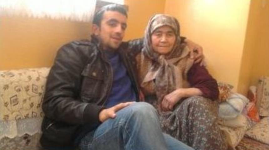 Yaşlı Kadın Yanarak Can Verdi