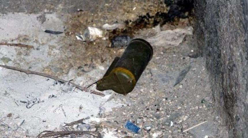 &Ccedil;ocuklar, Mayınlı Sahadan &Ccedil;ıkardıkları Mayını Sokağa Bıraktı