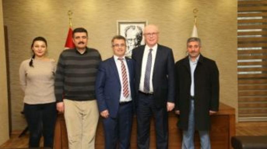 Berberler Ve Kuaf&ouml;rler Odası&rsquo;ndan Başkan Kurt&rsquo;a Ziyaret