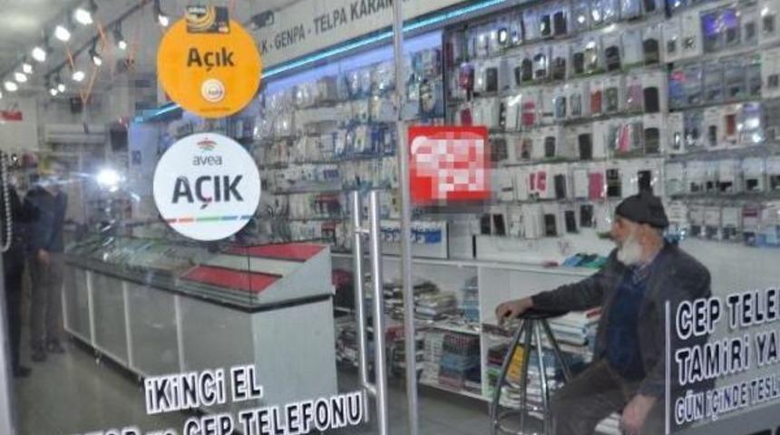 Cep Telefoncudan 140 Bin Liralık Hırsızlık