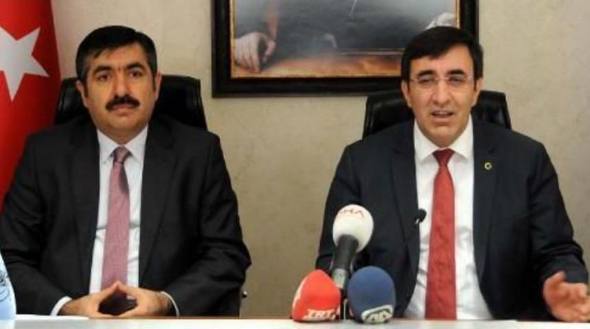 Bakan Yılmaz: Tekstil Kent Van'a B&uuml;y&uuml;k Kazan&ccedil; Sağlayacak