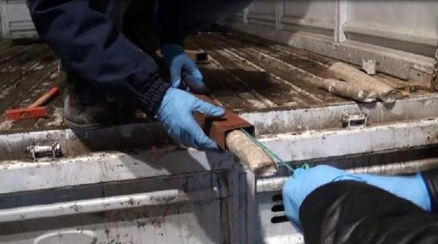 Kamyonet Kasasında 14 Kilo 400 Gram Eroine 1 Tutuklama