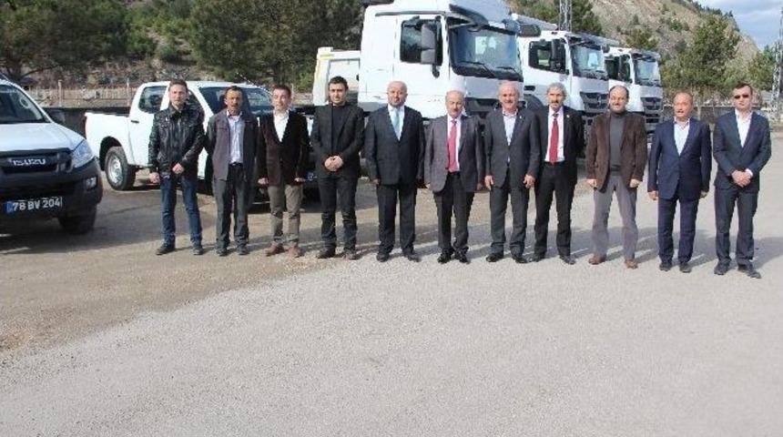 Kahveci Cumayanı K&ouml;y&uuml;nde İncelemelerde Bulundu