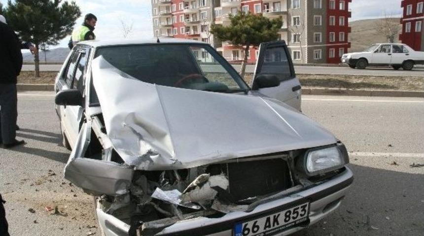 Yozgat&rsquo;ta İki Ayrı Trafik Kazasında 2 Kişi Yaralandı