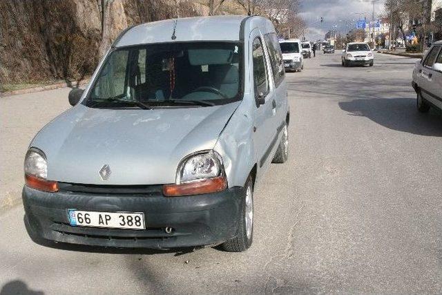 Yozgat’ta İki Ayrı Trafik Kazasında 2 Kişi Yaralandı