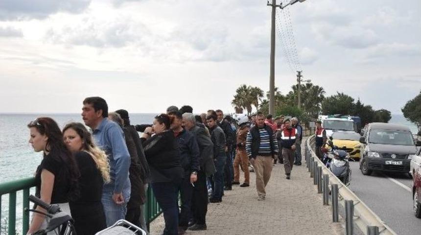 Kayalıklardan Denize D&uuml;şen Balık&ccedil;ı Boğuldu