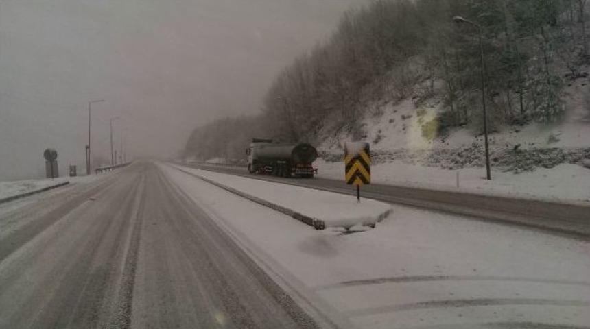Bolu Dağı&rsquo;nda Kar Yağışı Başladı