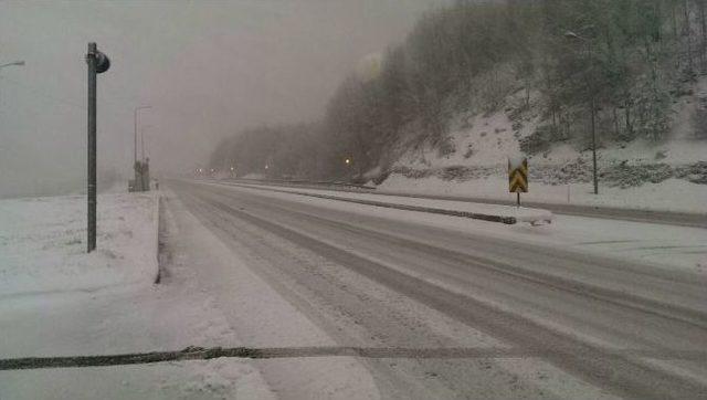 Bolu Dağı’nda Kar Yağışı Başladı