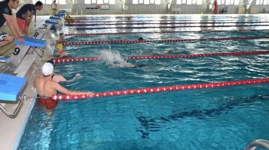 Engellilerin Havuz Keyfi