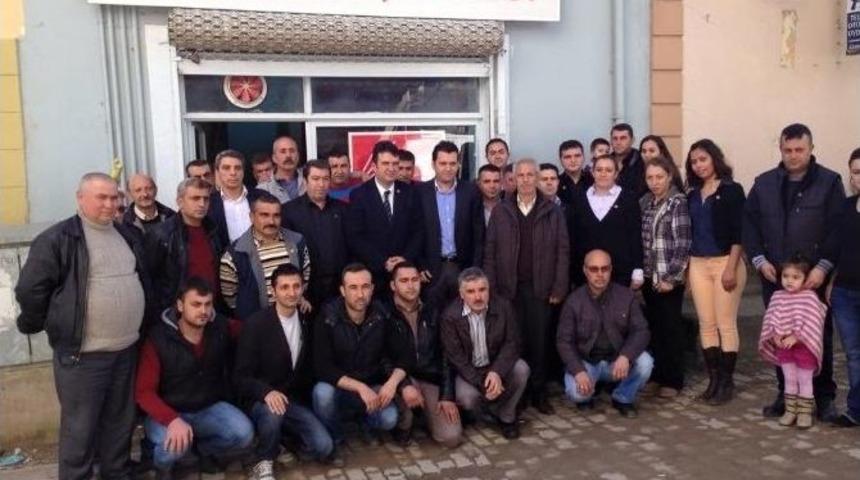 K&ouml;şk&rsquo;te 40 Kişi Chp&rsquo;ye Katıldı