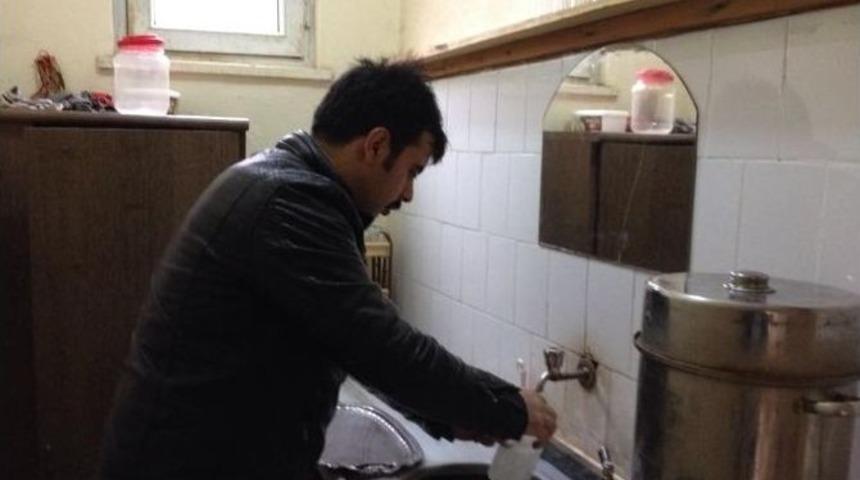 İ&ccedil;me Sularının Analizi Yapılıyor