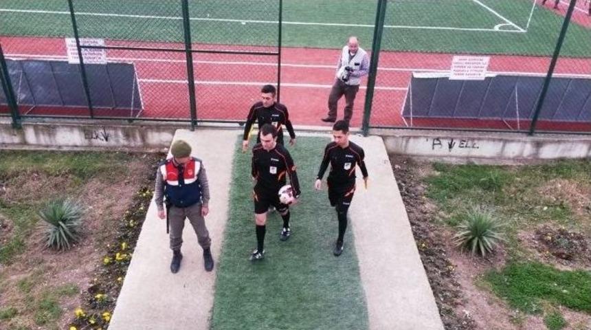 Kozcağız Belediyespor Y&ouml;netiminden Hakeme Tepki