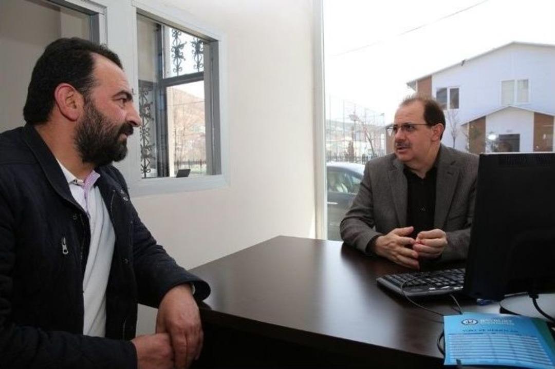 Rekt&ouml;r Coşkun Bayburt&rsquo;taki Apart Otel Sahiplerini Ziyaret Etti