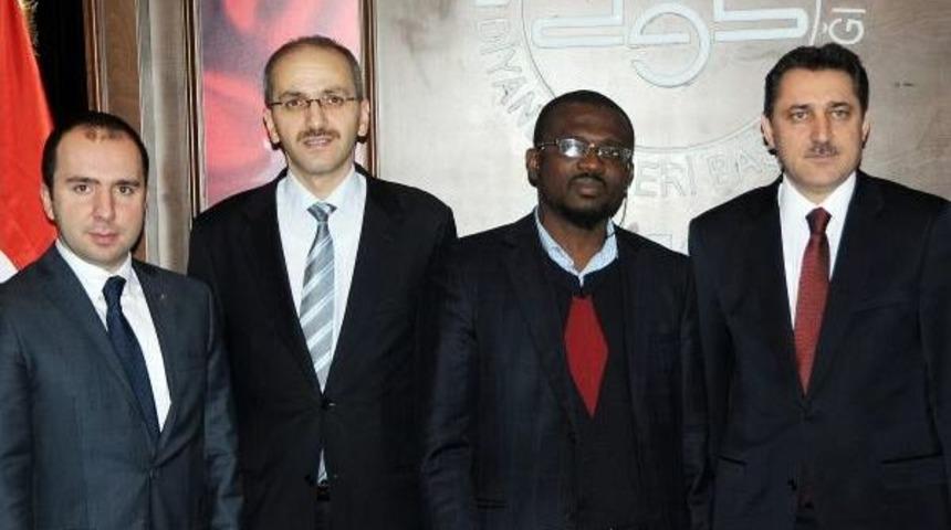 Gana'ya 5 Bin 200 Kişilik Cami