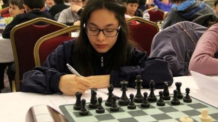 Belediyespor, T&uuml;rkiye K&uuml;&ccedil;&uuml;kler Satran&ccedil; Şampiyonasına Katıldı