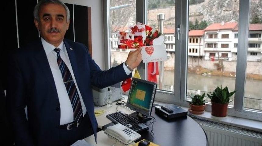 Ptt Amasya Şubesi&rsquo;nden &Uuml;cretsiz Sevgililer G&uuml;n&uuml; Kartı