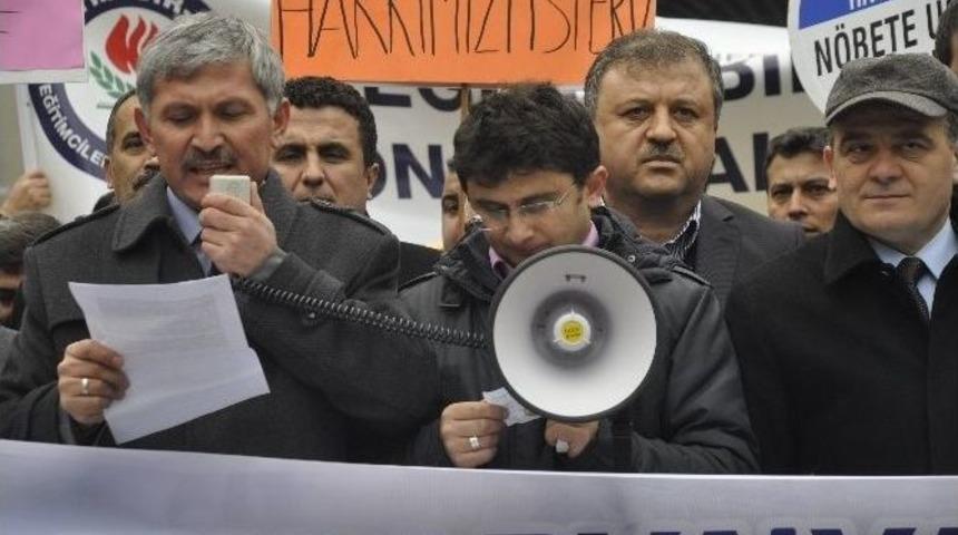 Eğitim Birsen&rsquo;den &Uuml;cret Eylemi