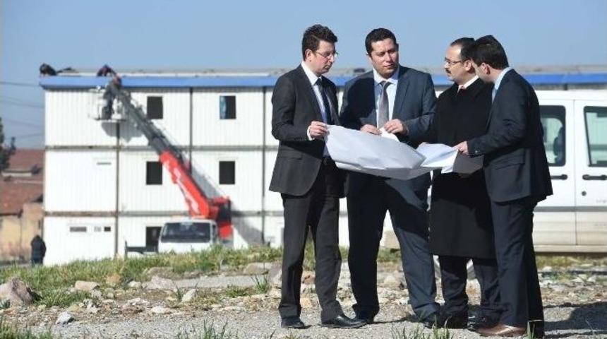 2015 De Uşak&rsquo;ın Her Yeri Şantiye Olacak