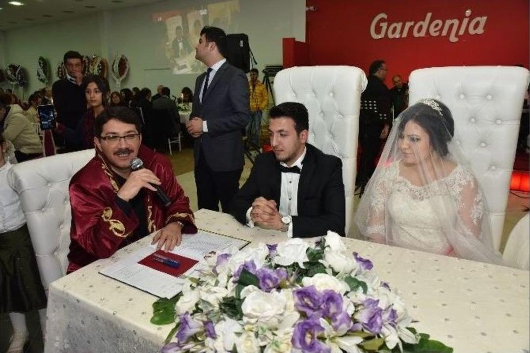 Karabulut Ailesinin Mutlu G&uuml;n&uuml;