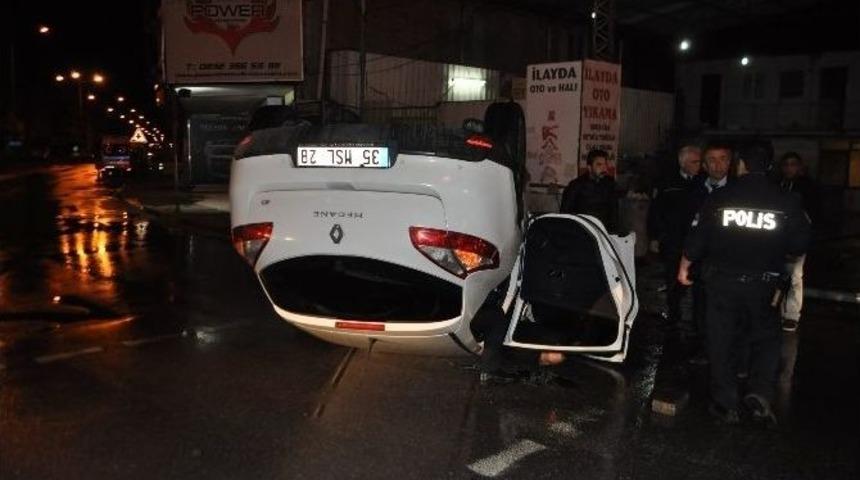 İzmir&rsquo;de Trafik Kazası:1 Yaralı