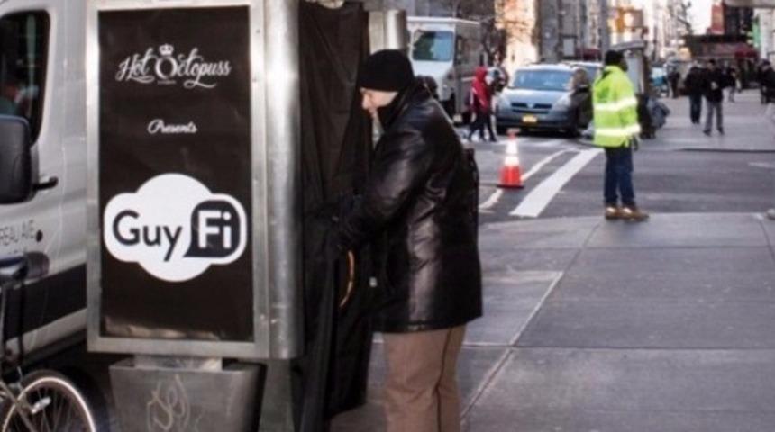  New York'ta mast&uuml;rbasyon kabini yapıldı