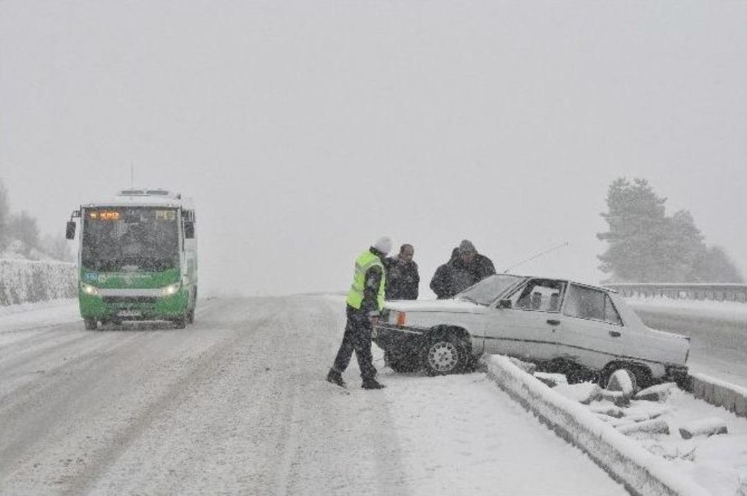 Bolu Dağı&rsquo;nda Yoğun Kar Yağışı Başladı