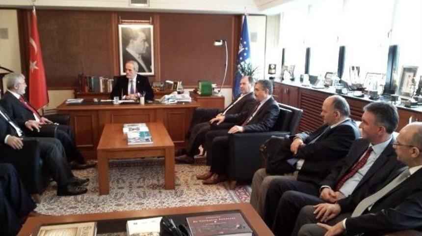 "uludağ &Uuml;niversitesi&rsquo;ne Yeni Kimlik Kazandıracak Projelerimiz Hazır"