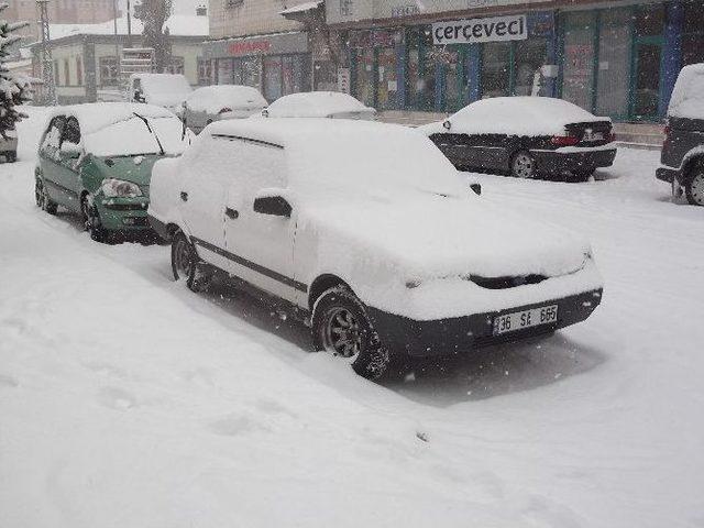 Kars’ta 116 Köy Yolu Ulaşıma Kapalı