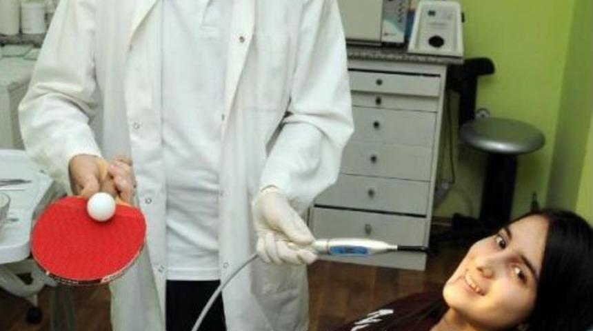 Masa Tenisinde D&uuml;nya Şampiyonu Diş Hekimi Sponsor Arıyor