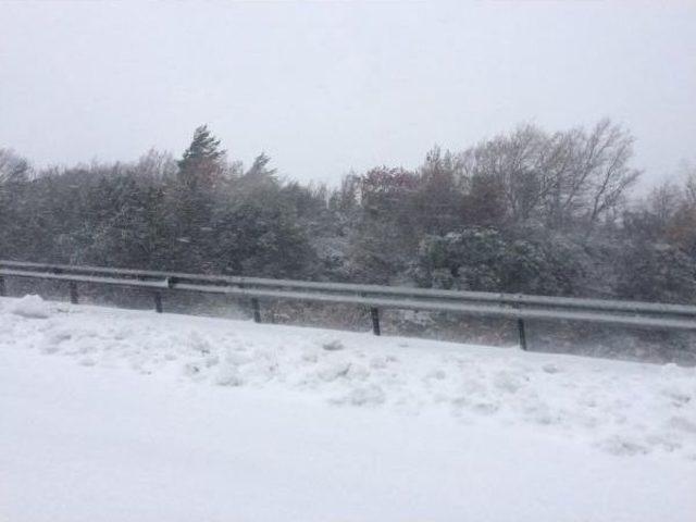 Tır Devrildi, İzmir-Manisa Yolu Kapandı