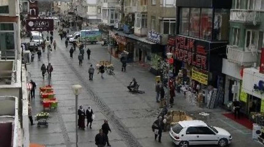 Bayraklı&rsquo;da Sevgililer G&uuml;n&uuml; Bir Başka Olacak