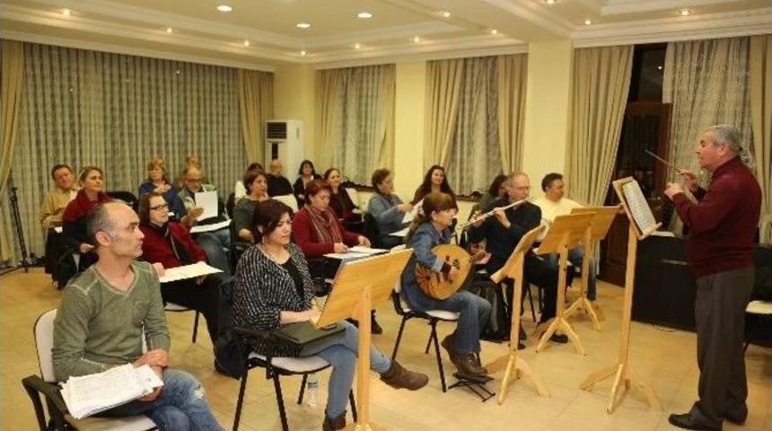 Sapanca Belediyesi T&uuml;rk M&uuml;ziği Korosu &Ccedil;alışmalarını Hızlandırdı