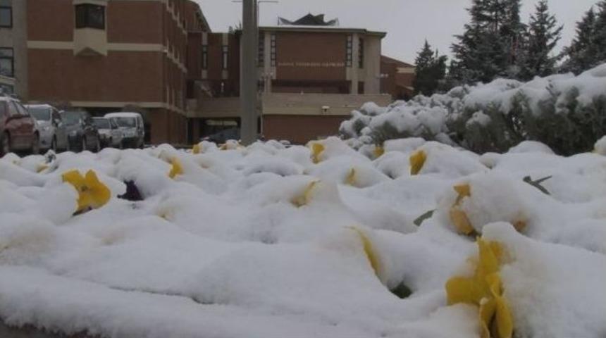 Eskişehir&rsquo;de Kar Yağışı