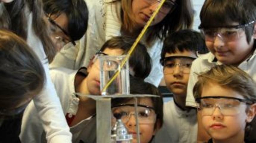 T&uuml;rkiye&rsquo;den Kambo&ccedil;ya&rsquo;ya Uzanan Minik Eller