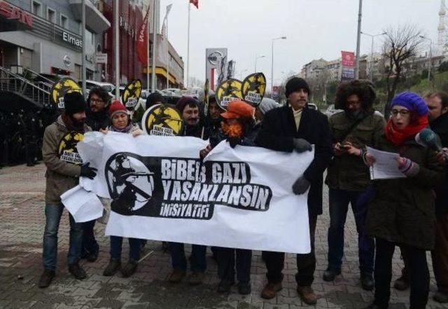 Güney Kore’Ye Biber Gazı Protestosu