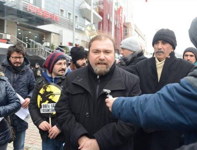 Güney Kore’Ye Biber Gazı Protestosu