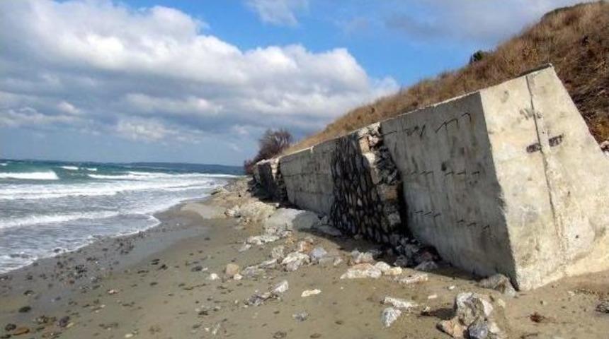 Anzak Koyu Yakınındaki Istinat Duvarı Yan Yattı