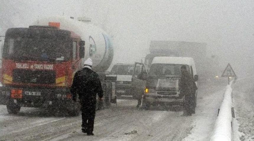 D-100 Karayolu Bolu Dağı Ge&ccedil;işi Ulaşım Kapandı