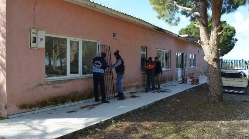 G&ouml;me&ccedil;&rsquo;te D&uuml;ğ&uuml;n Salonu Yenileniyor