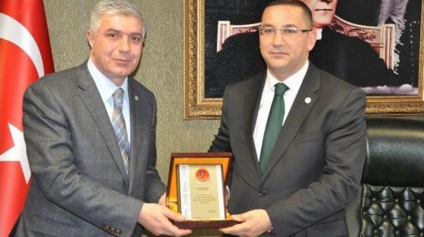 Sivas Barosu Başkanı Eliş, G&ouml;revinden İstifa Etti