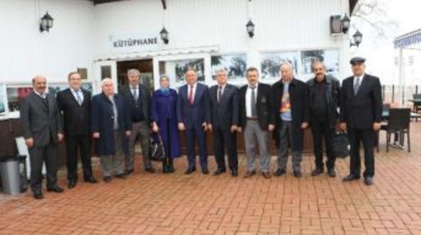 Salman Mahalle Muhtaryla Bir Araya Geldi