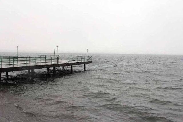 Sapanca Gölü'ndeki Maksimum Su Yüksekliğine Az Kaldı