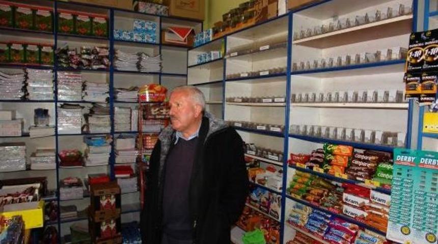 G&ouml;lbaşı'nda 2 Işyeri Soyuldu