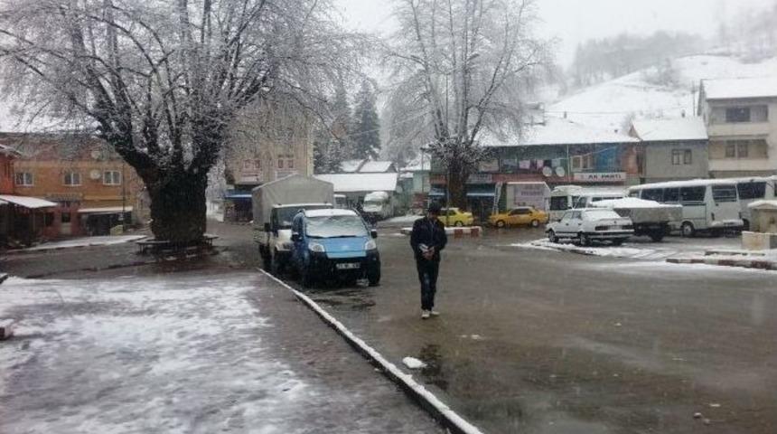 Hasankadı Yine Beyaza B&uuml;r&uuml;nd&uuml;