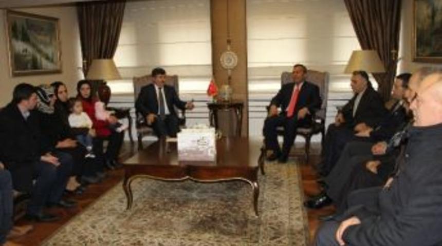 Şehit Kenan Kumaş&rsquo;ın Ailesinden Vali &Ouml;z&rsquo;e Ziyaret