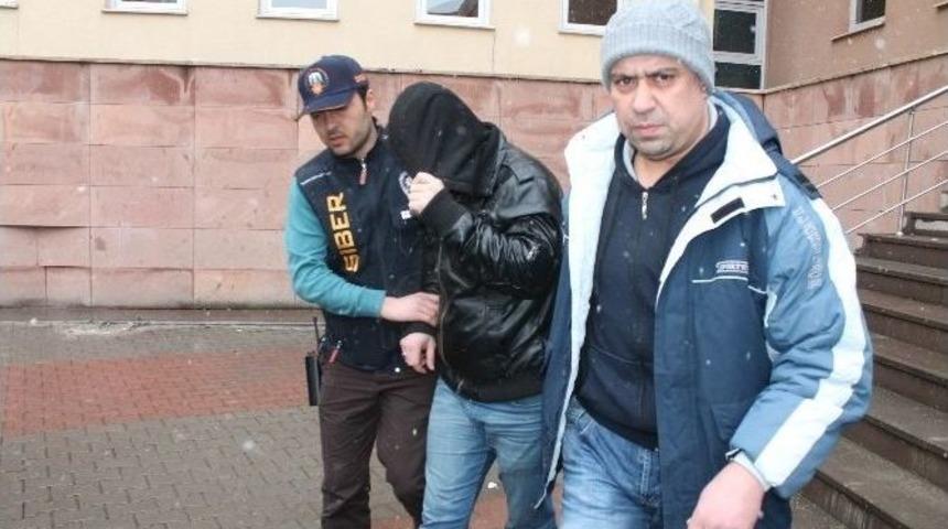 Atm’lere Kart Kopyalama Aparatı Takan İki Kişi Yakalandı