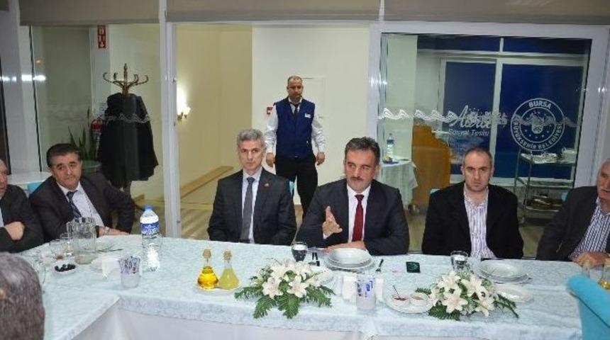 Gemlik&rsquo;in Sağlam Zemine Taşınması İ&ccedil;in Toplanan İmzalar Ankara&rsquo;ya G&ouml;t&uuml;r&uuml;ld&uuml;